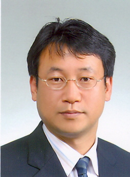 황윤진 사진